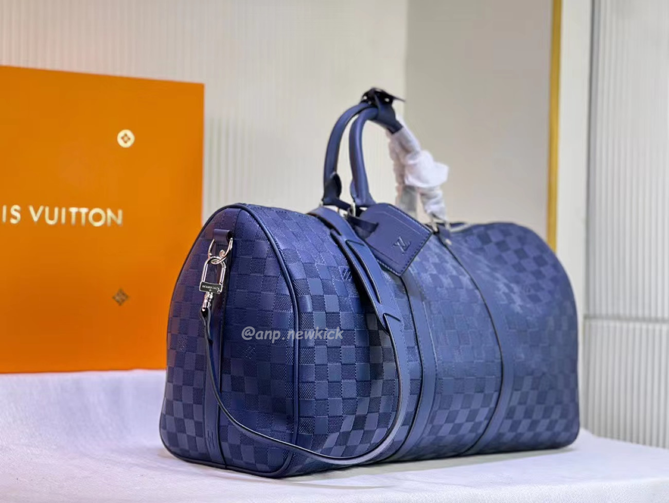 Louis Vuitton Keepall Bandouliere Monogram 50 Navy Duffel Bag (28) - newkick.cc